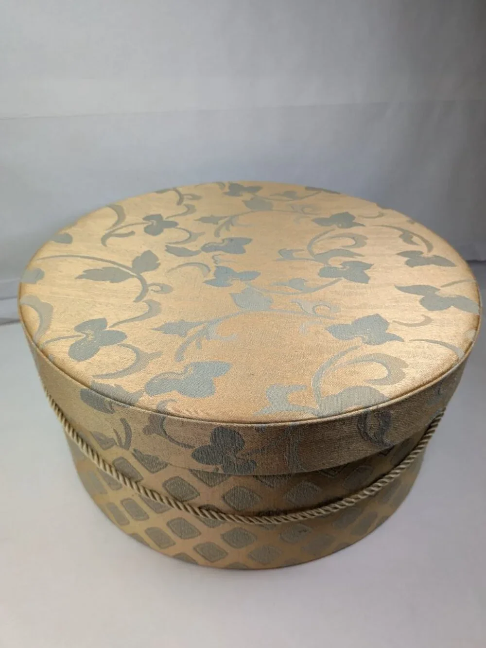 VTG Floral Brocade Round Hat Box Champagne Gold Sage Fabric Storage Case Unisex